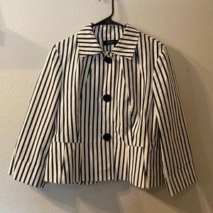 Anne Klein striped jacket size is not listed but fits like a large